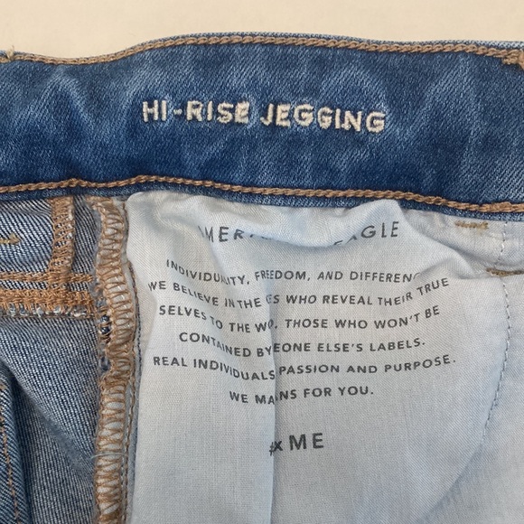 American Eagle Hi-Rise Jegging in Ne(x)t Level Stretch, Size 6 Short, Blue - Picture 5 of 7